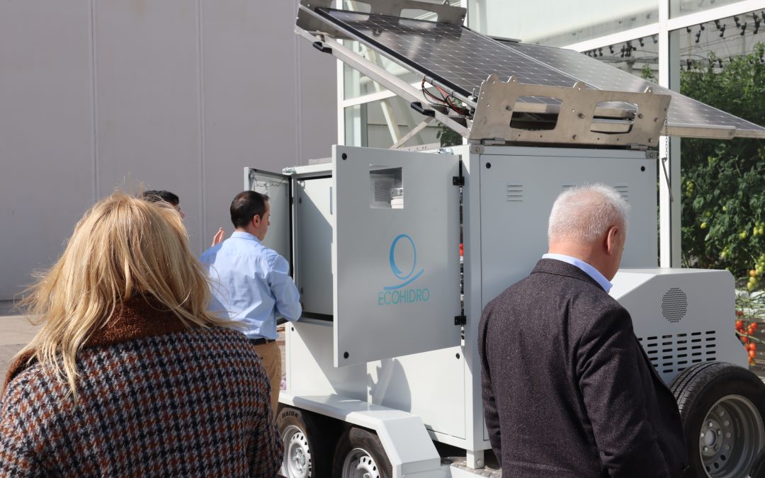 Innovación en riego sostenible: delegación de alcaldes ucranianos visita instalaciones de Ecohidro en Murcia